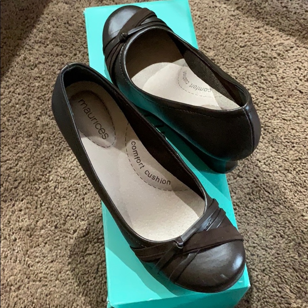 Maurice’s Pria Comfort Wedge in Brown